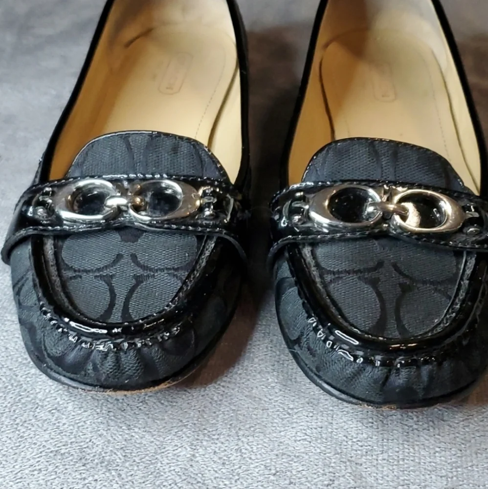 COACH Enrica Jacquard Patent Logo Flats Loafers Shoes EUC